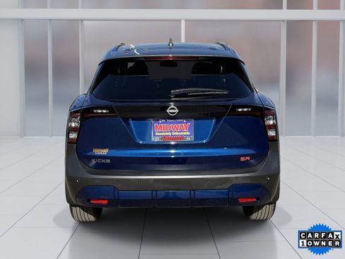 Certified 2025 Nissan Kicks SR image 5