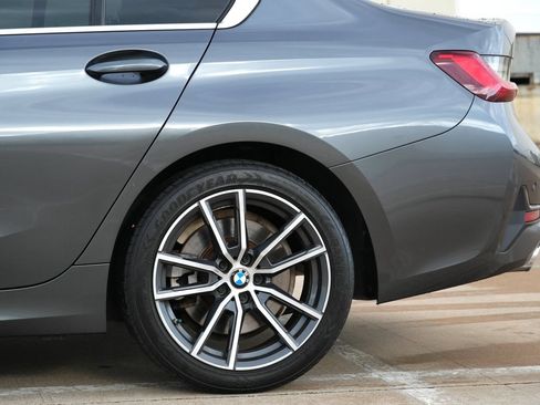 Used 2019 BMW 330i Sedan w/ Premium Package RWD image 24