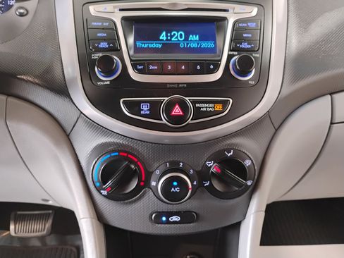 Used 2016 Hyundai Accent SE image 24