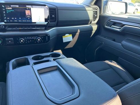 New 2026 Chevrolet Silverado 1500 LT Trail Boss w/ LPO, Dark Essentials Package AWD/4WD image 17