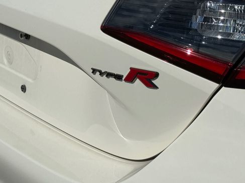 Used 2024 Honda Civic Type R image 10