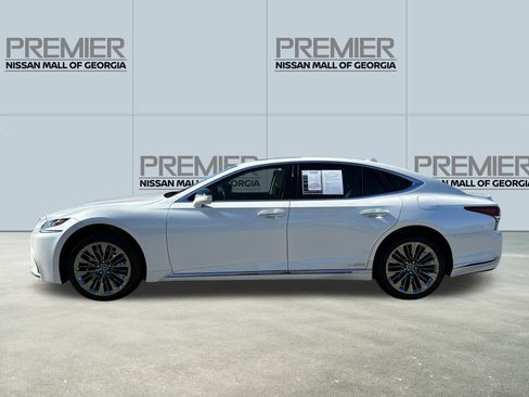 Used 2018 Lexus LS 500h image 8