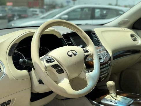 Used 2014 INFINITI QX60 Luxe w/ Deluxe Touring Package AWD/4WD image 37