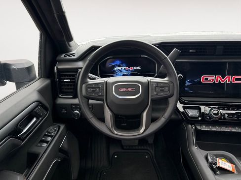 Used 2025 GMC Sierra 2500 AT4X AWD/4WD image 12