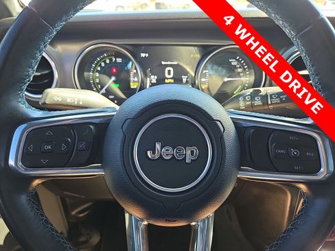 Used 2022 Jeep Wrangler Unlimited Rubicon 4xe image 22