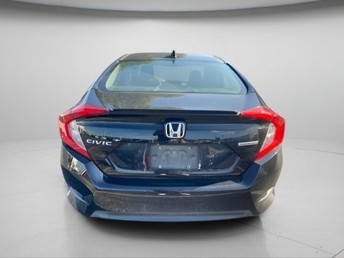 Used 2016 Honda Civic Touring image 11