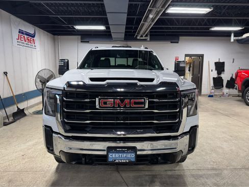 Certified 2025 GMC Sierra 3500 SLT w/ SLT Premium Package image 2
