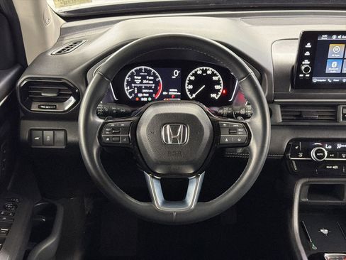 Certified 2023 Honda Pilot Touring image 18