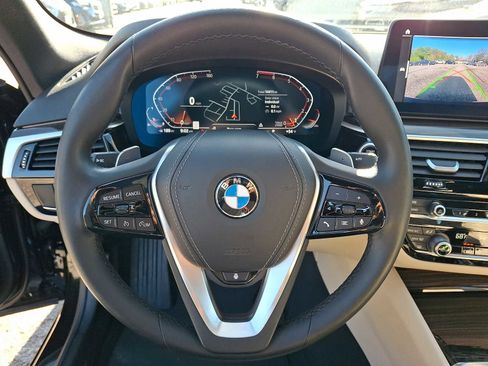 Certified 2023 BMW 530i xDrive w/ Premium Package AWD/4WD image 21