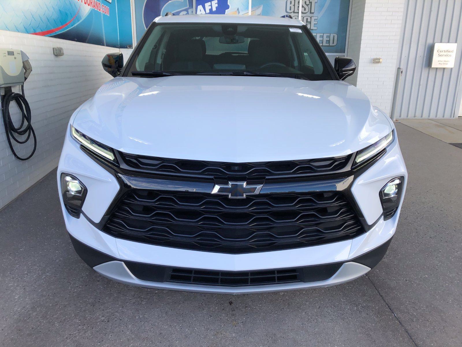 Used 2025 Chevrolet Blazer LT w/ Midnight/Sport Edition AWD/4WD image 2