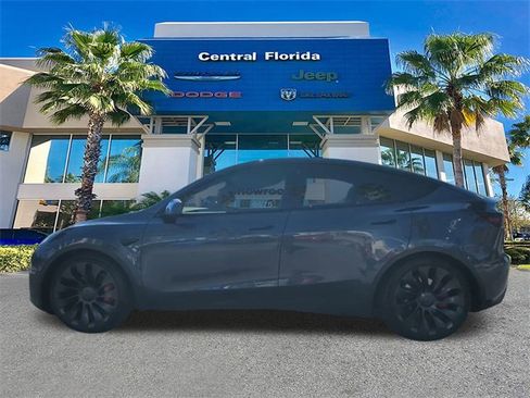 Used 2022 Tesla Model Y Performance image 8