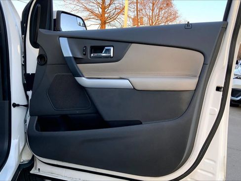 Used 2013 Ford Edge SEL image 22