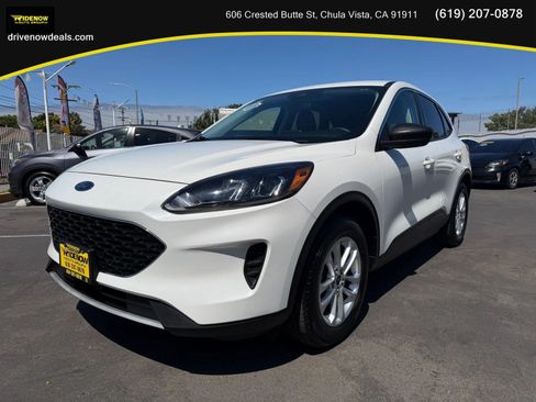 Used 2022 Ford Escape SE FWD image 1
