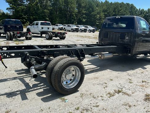 New 2025 RAM 5500 2WD Regular Cab image 8