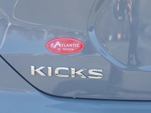 Used 2021 Nissan Kicks SR FWD image 21