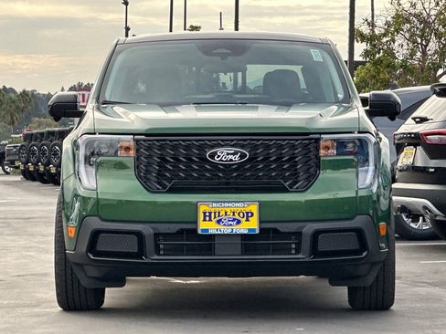 New 2025 Ford Maverick Lariat w/ Black Appearance Package image 9