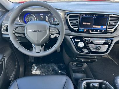 New 2026 Chrysler Pacifica Select