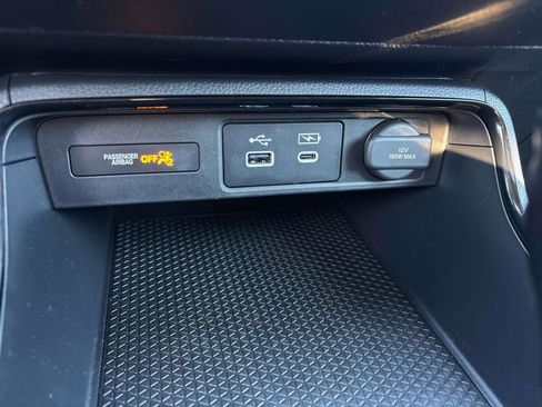 Certified 2025 Honda CR-V EX image 24