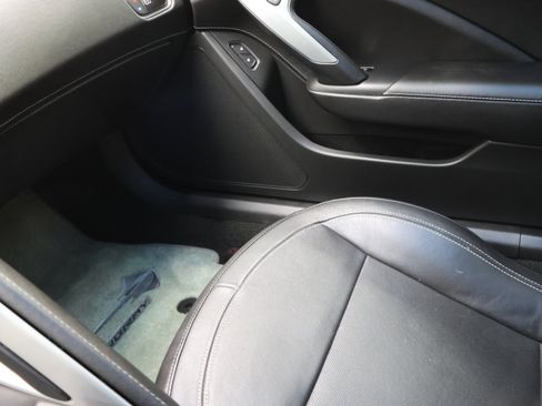 Used 2015 Chevrolet Corvette Stingray Coupe image 11