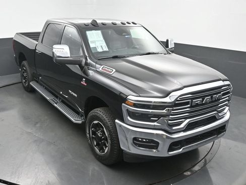 Used 2025 RAM 2500 Laramie AWD/4WD image 63