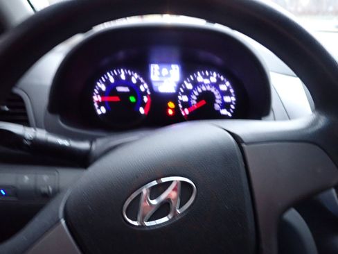 Used 2015 Hyundai Accent GLS image 28