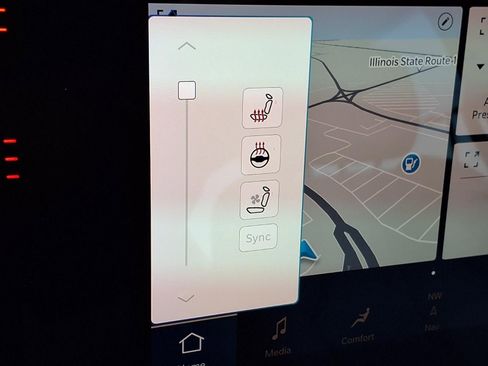 Certified 2023 Jeep Wagoneer Series III w/ Preferred Equipment Group image 4