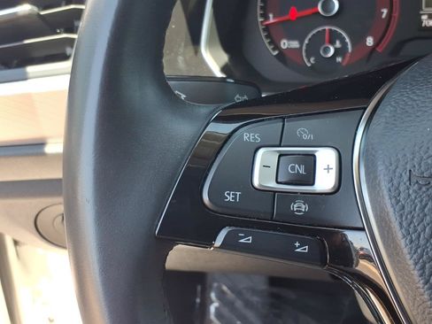 Used 2019 Volkswagen Jetta SE FWD image 34