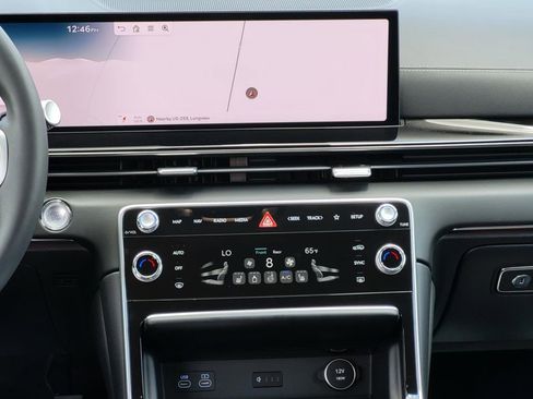 Used 2025 Genesis GV80 2.5T image 31