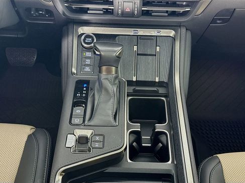 Used 2024 Lexus GX 550 image 39