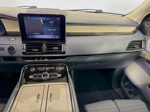 Used 2021 Lincoln Navigator L Black Label w/ Special Edition Package image 30
