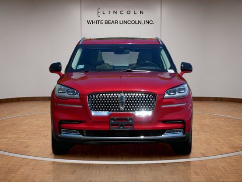 Used 2020 Lincoln Aviator Reserve w/ Equipment Group 202A AWD/4WD image 2