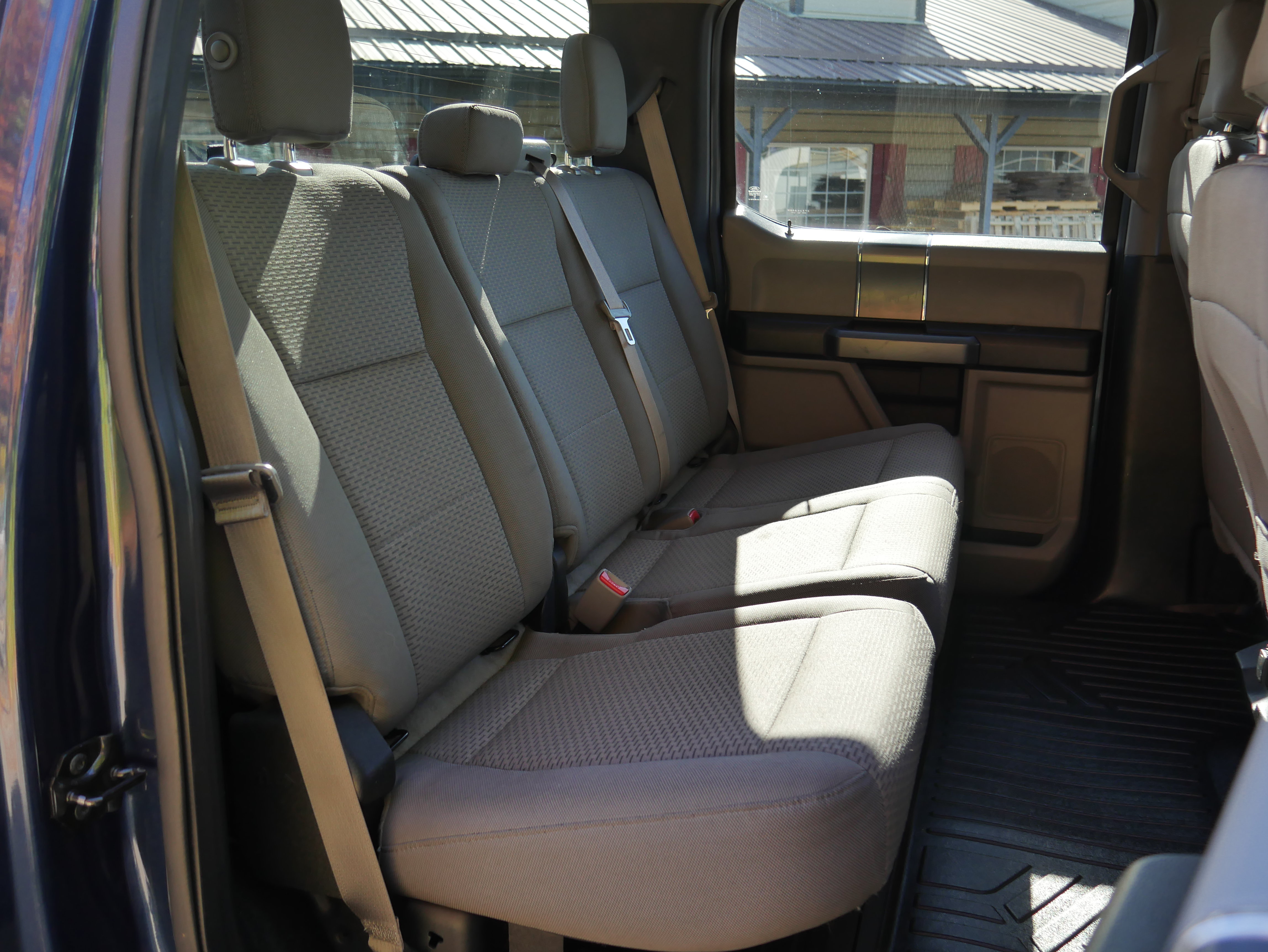 Used 2017 Ford F250 XLT w/ XLT Premium Package AWD/4WD image 27