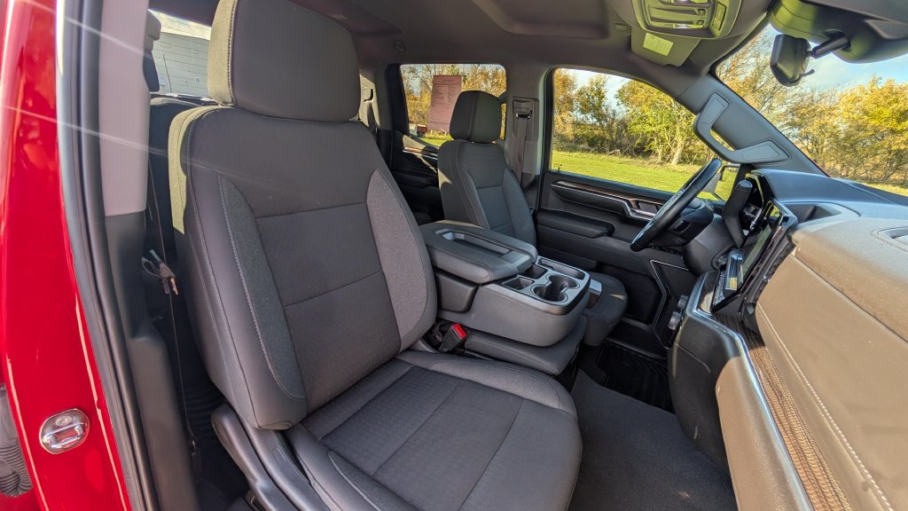 Used 2024 Chevrolet Silverado 1500 LT AWD/4WD image 20
