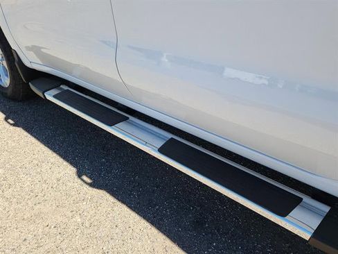 New 2026 Chevrolet Silverado 1500 LTZ w/ LTZ Premium Package AWD/4WD image 20