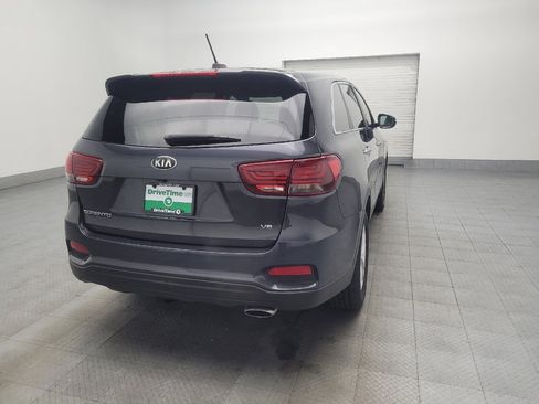 Used 2019 Kia Sorento LX image 9