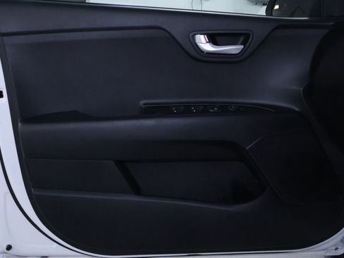 Used 2023 Kia Rio S image 11