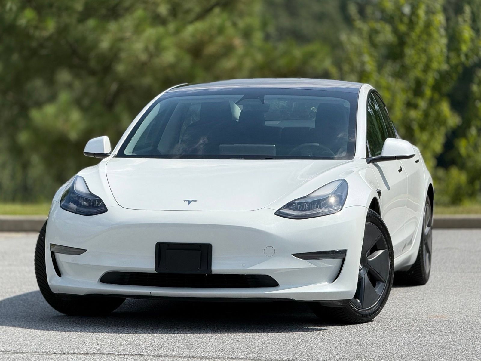 Used 2021 Tesla Model 3 Standard Range Plus RWD image 2