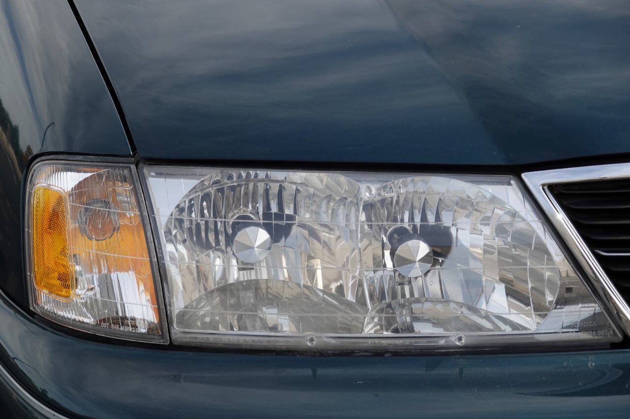 Used 1999 Toyota Avalon XLS FWD image 56