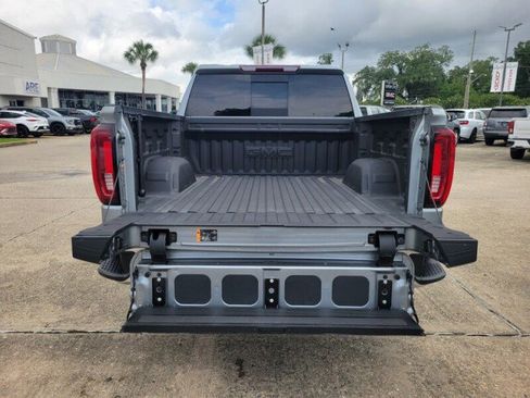 Used 2023 GMC Sierra 1500 SLT w/ SLT Premium Plus Package AWD/4WD image 7
