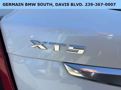 Used 2021 Cadillac XT5 Premium Luxury image 25