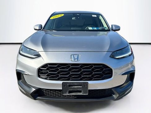 Certified 2023 Honda HR-V LX image 2