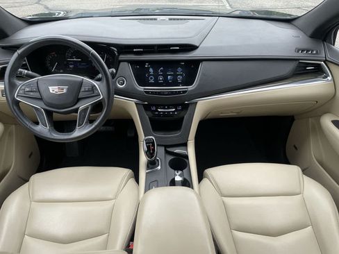 Used 2018 Cadillac XT5 FWD w/ LPO, Wheel Lock Package image 21