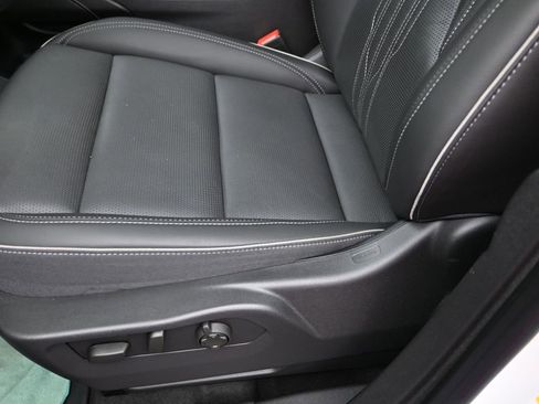 Certified 2024 Buick Envision Avenir image 13