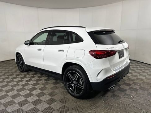 Used 2024 Mercedes-Benz GLA 250 w/ AMG Night Package image 5