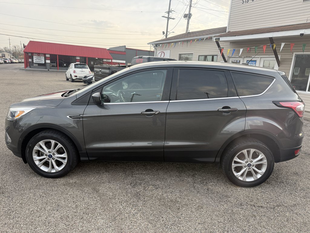 Used 2017 Ford Escape SE AWD/4WD image 3