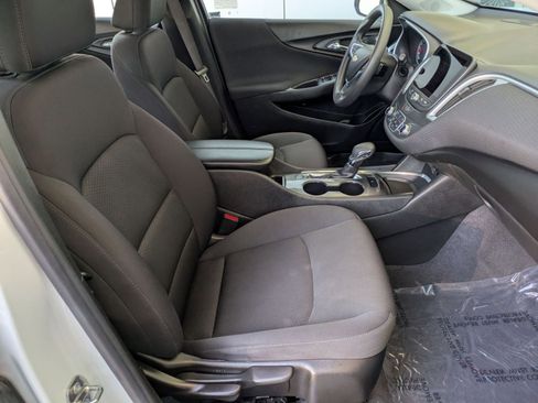 Used 2023 Chevrolet Malibu LT FWD image 27