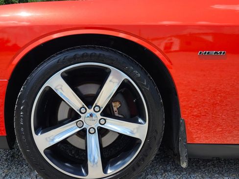Used 2016 Dodge Challenger R/T Plus RWD image 3