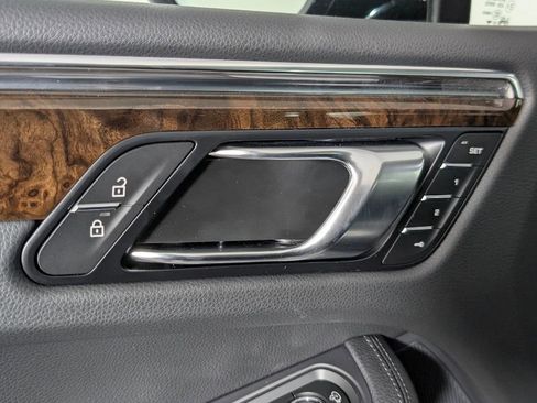 New 2026 Porsche Macan image 27