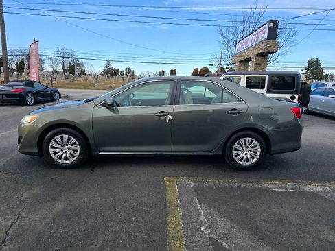 Used 2013 Toyota Camry LE image 6