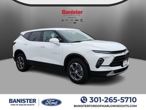 Used 2025 Chevrolet Blazer LT AWD/4WD image 1
